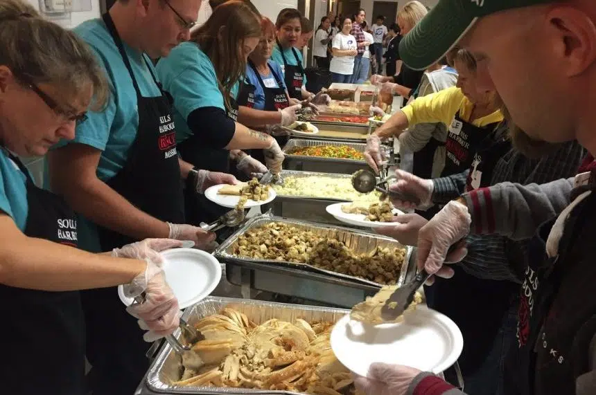 Souls Harbours serves Thanksgiving meal for hundreds