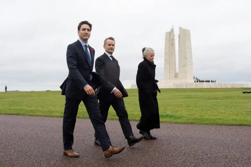 Trudeau visits Vimy ahead of world leaders gathering for Paris peace forum