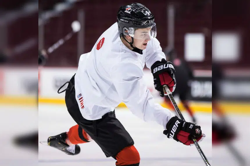 Vegas Golden Knights prospect Cody Glass making plays for Canadian junior team