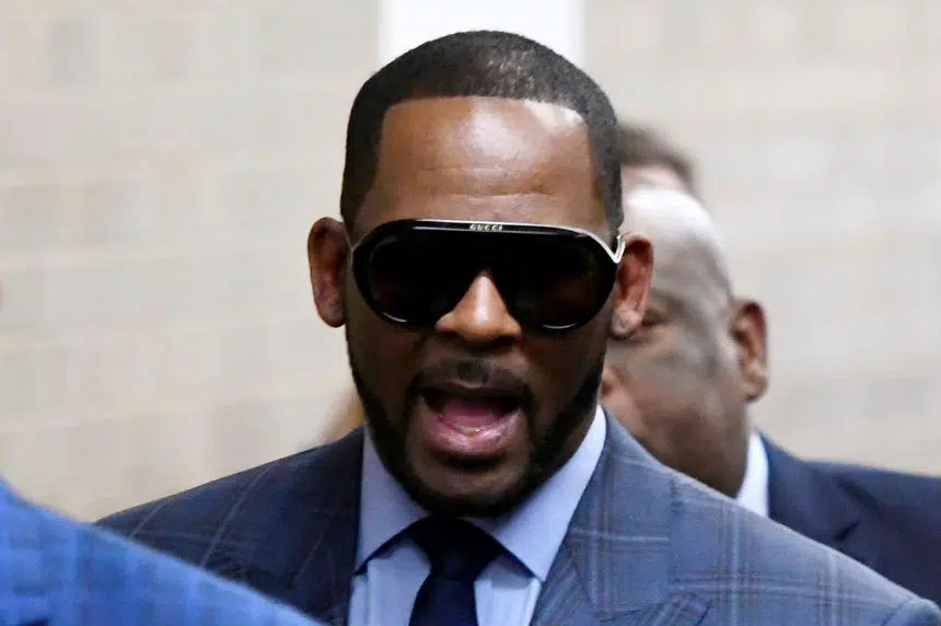 Allred: Tape appears to show R. Kelly sexually abusing girls