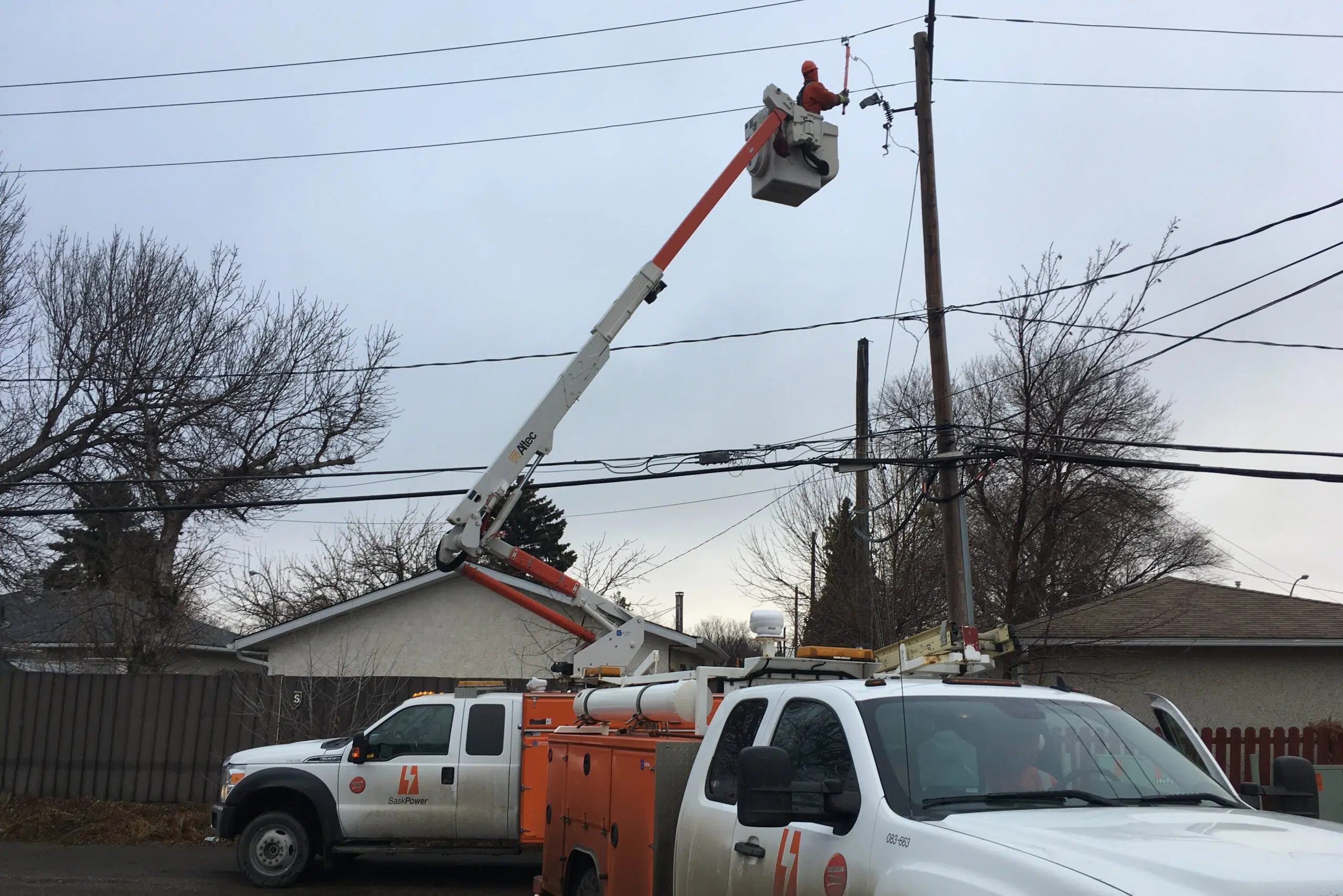 'Patchy' power outages hit Regina