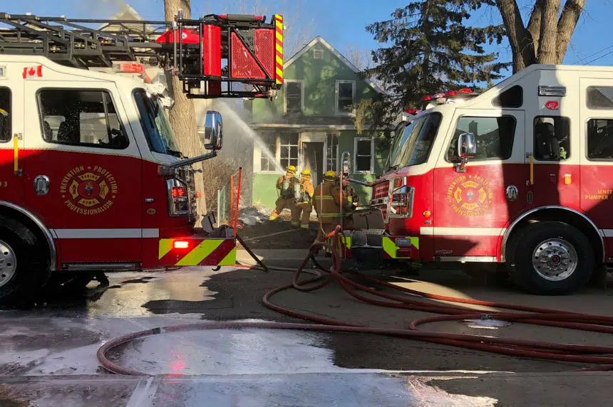 Regina fire crews battle Garnet Street house fire