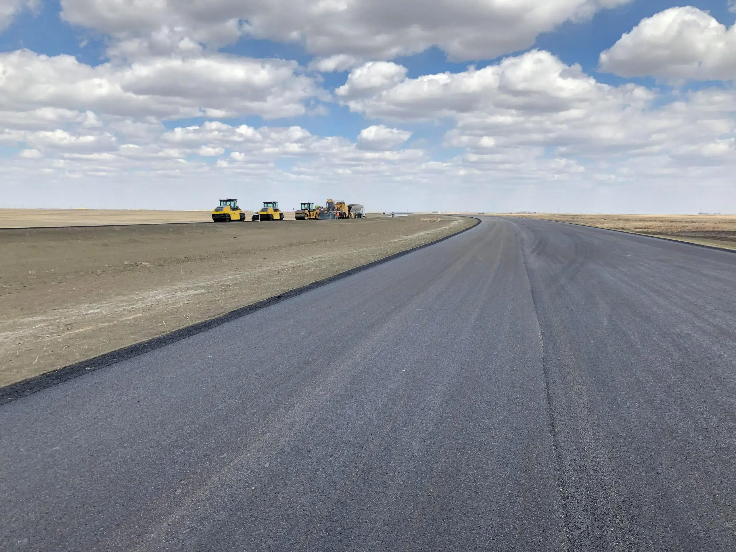 Regina bypass nears completion; on time for October opening