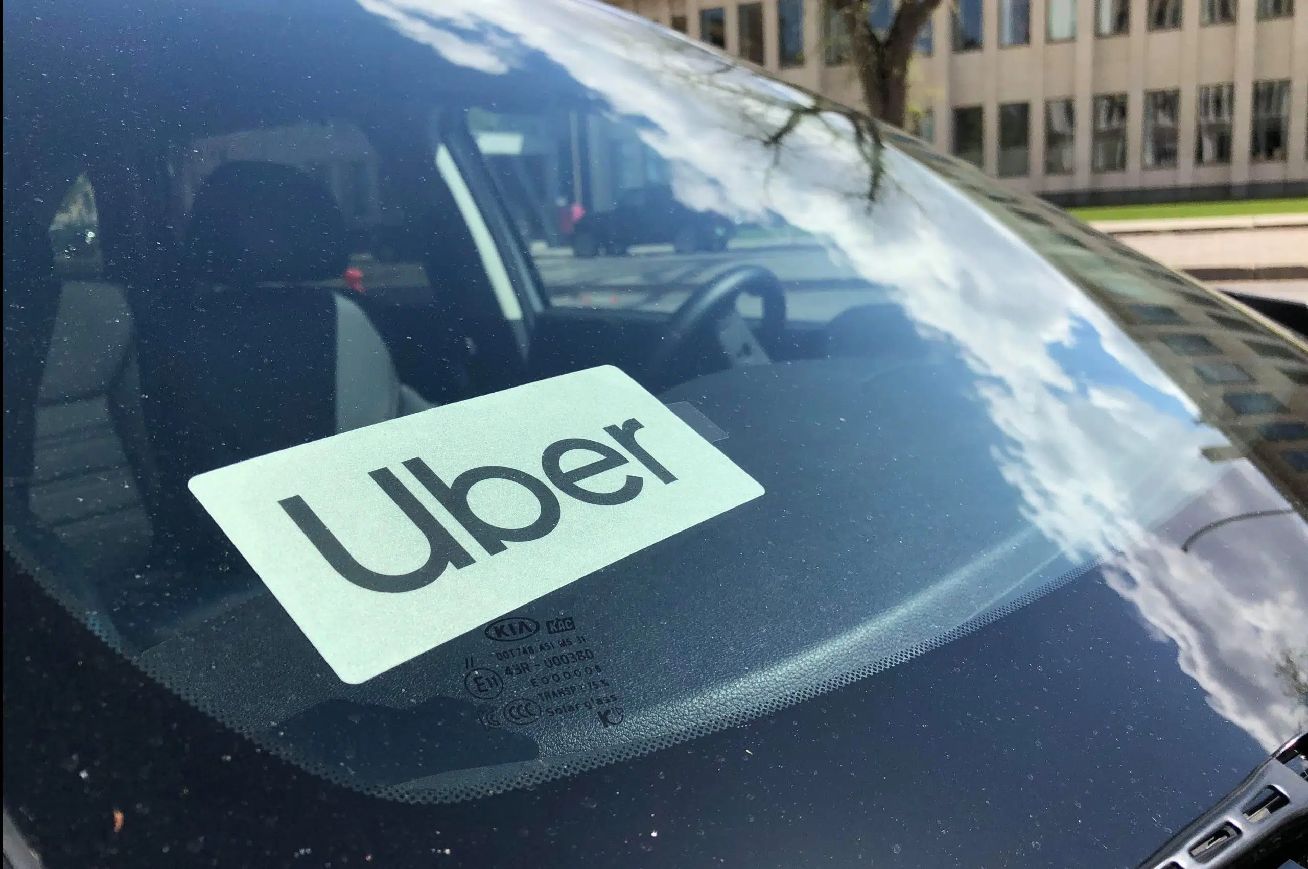 Cab company laments losing drivers to Uber