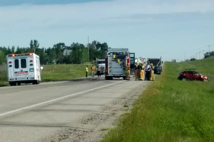 Crash closes Highway 6 north of Regina