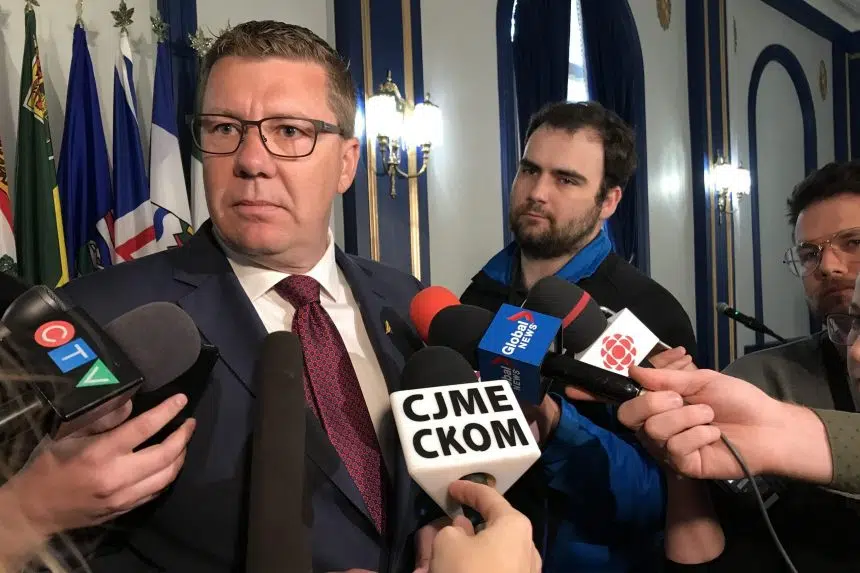 Premier challenges feds on infrastructure money, calls out Goodale