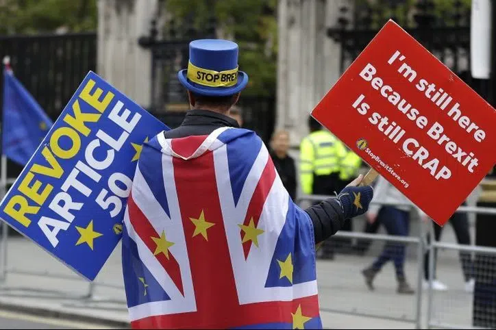 UK says chances of Brexit deal slim; EU chides ‘blame game’