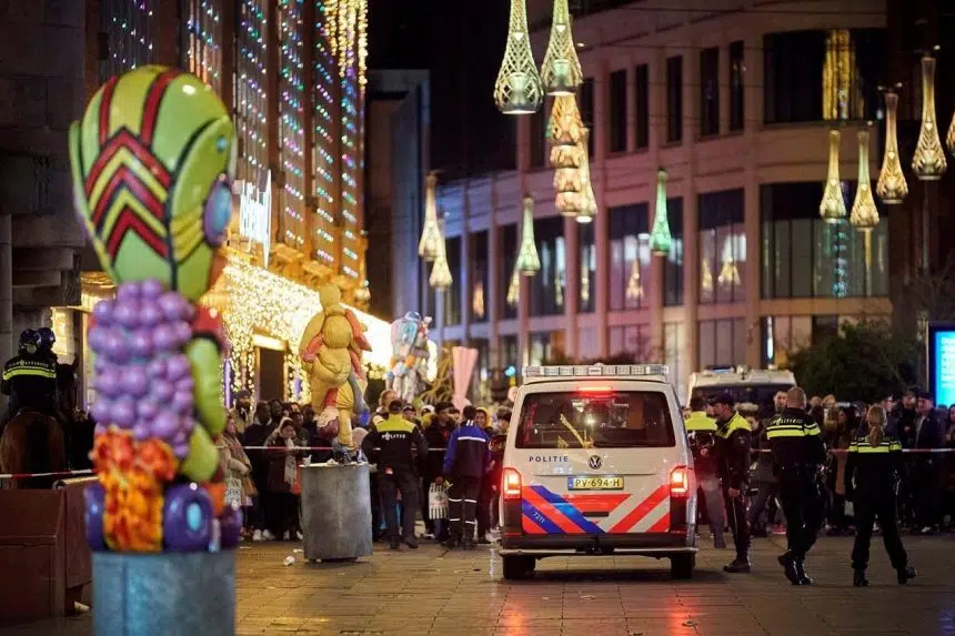 Dutch police: 3 people wounded in The Hague stabbing