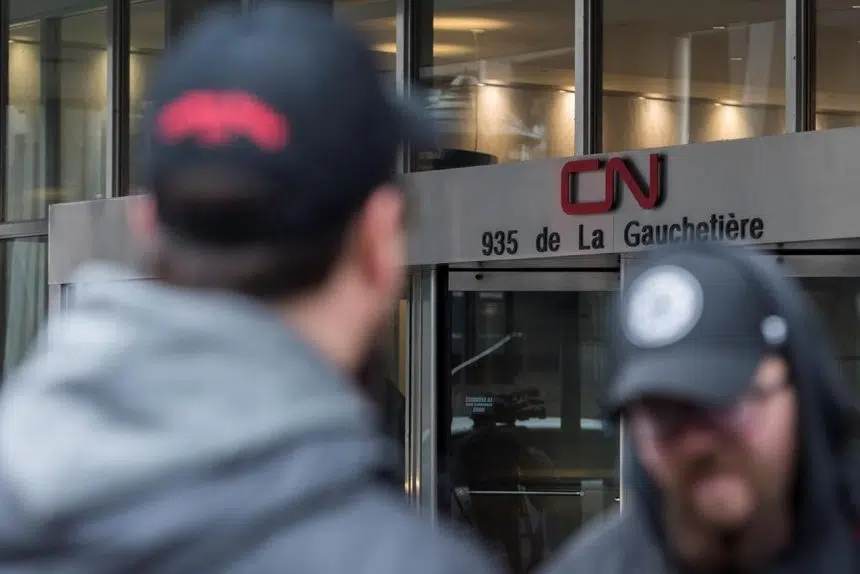 CN, Teamsters reach tentative deal, with economic fallout still top of mind