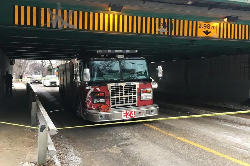 Stolen fire truck sparks police pursuit in Winnipeg, suspect arrested