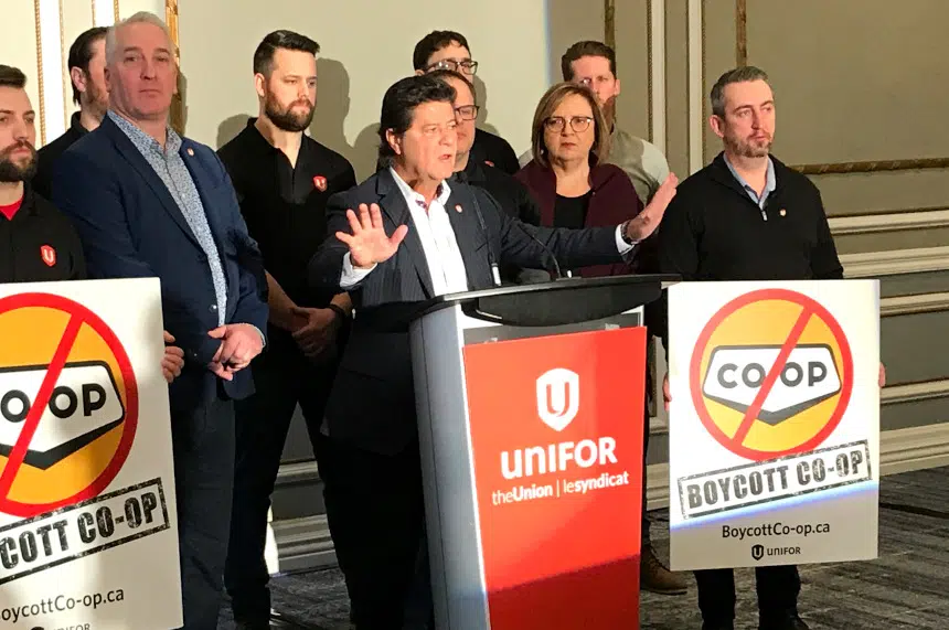 Refinery, Unifor discussing return to bargaining table