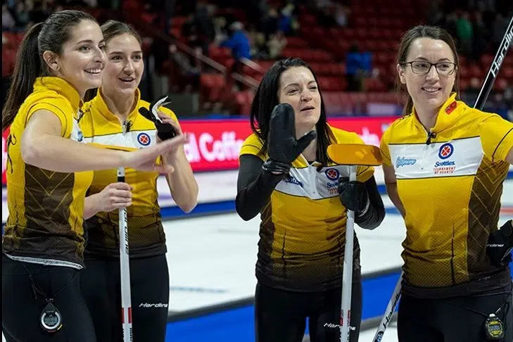 Manitoba’s Kerri Einarson beats Ontario’s Rachel Homan to win Tournament of Hearts