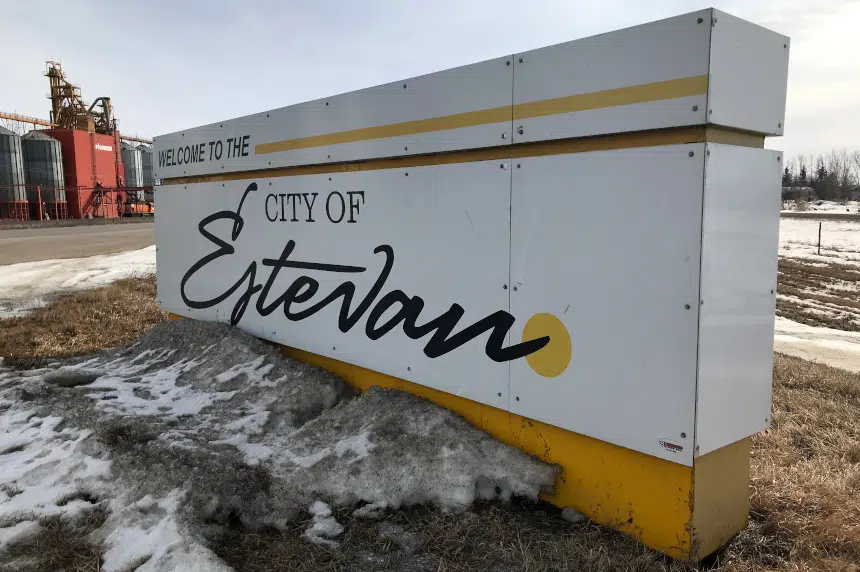 Communities around Saskatchewan brace for 'historic' spring blizzard