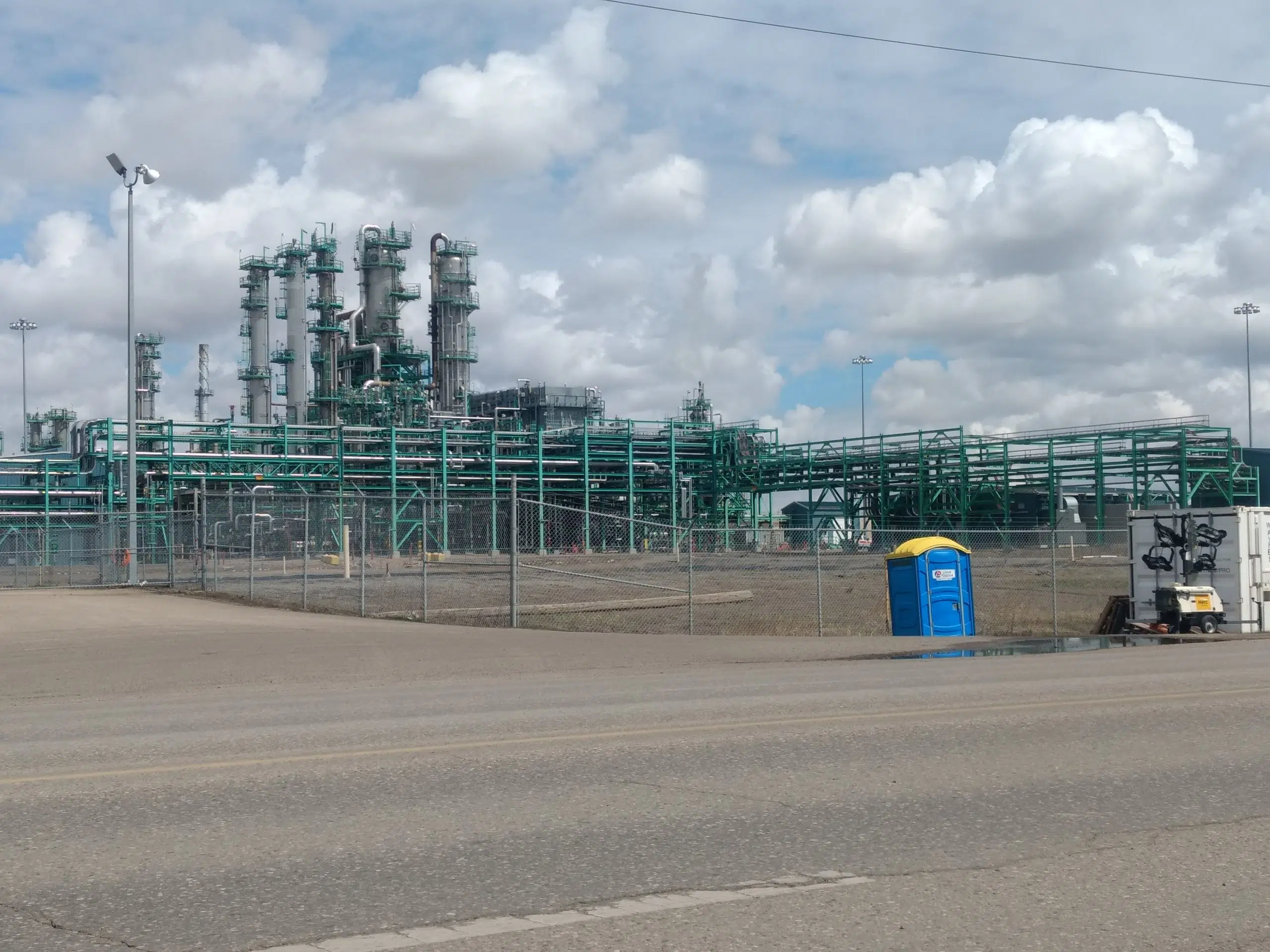 Co-op refinery laying off 100 workers
