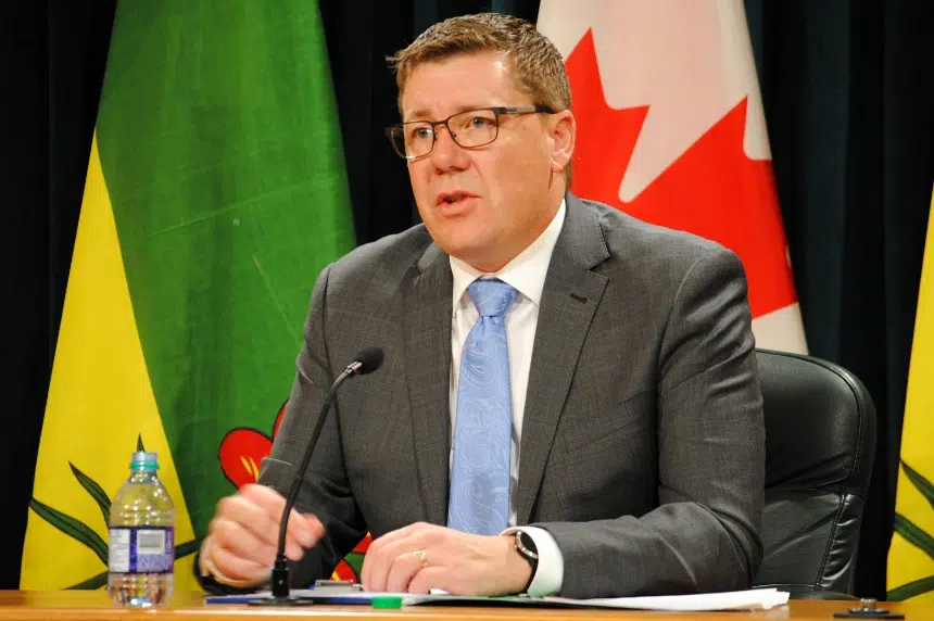 Manitoba-style shutdown not necessary in Saskatchewan, Moe says