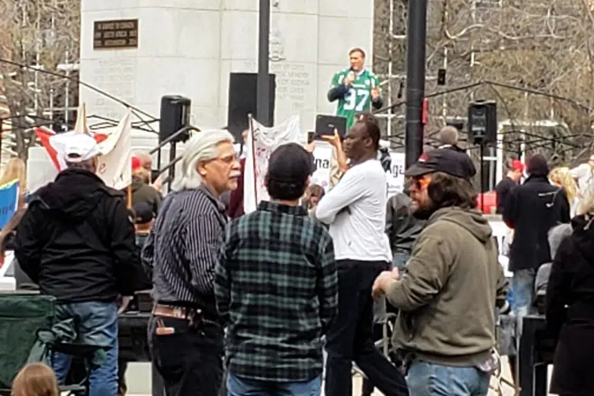 Bernier speaks at 'freedom rally,' violates public health rules