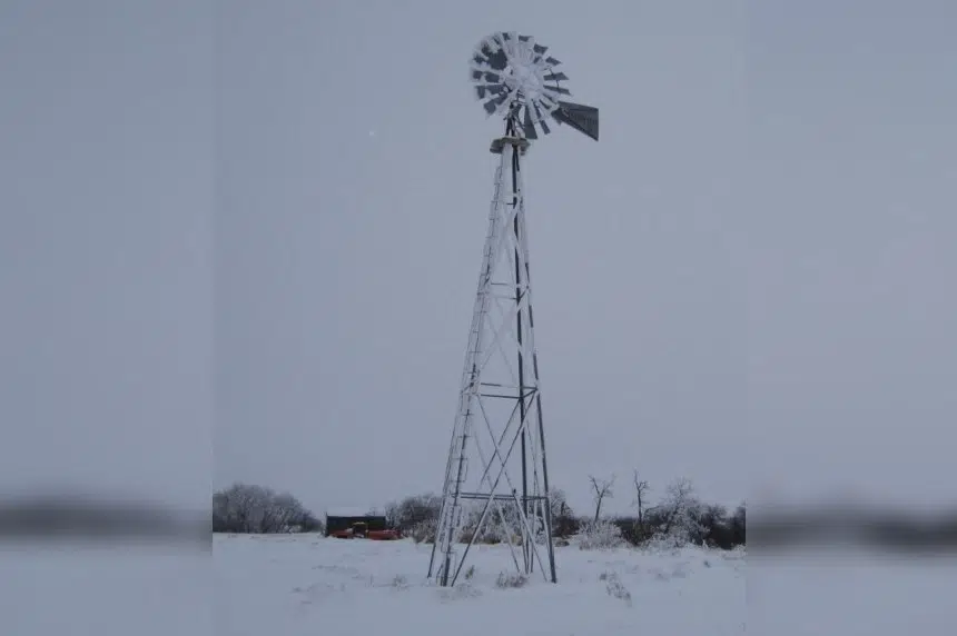 41-foot-tall windmill stolen near Vibank