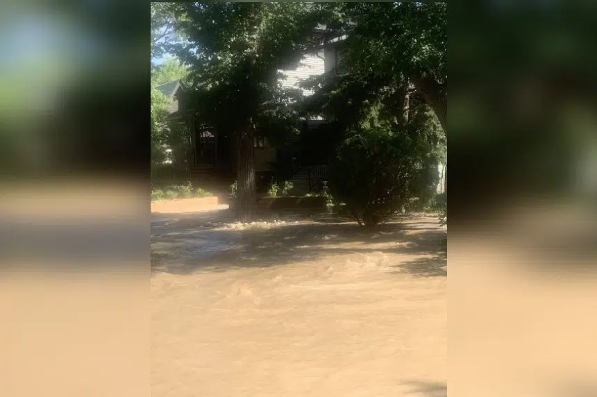 City crews dealing with water main break on Victoria Avenue