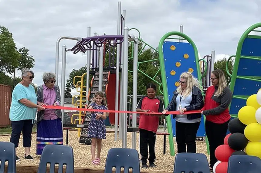Co-op refinery donates to new playground equipment at Regina school
