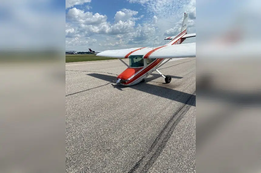 Rough landing caused plane to get stuck on Regina Airport runway