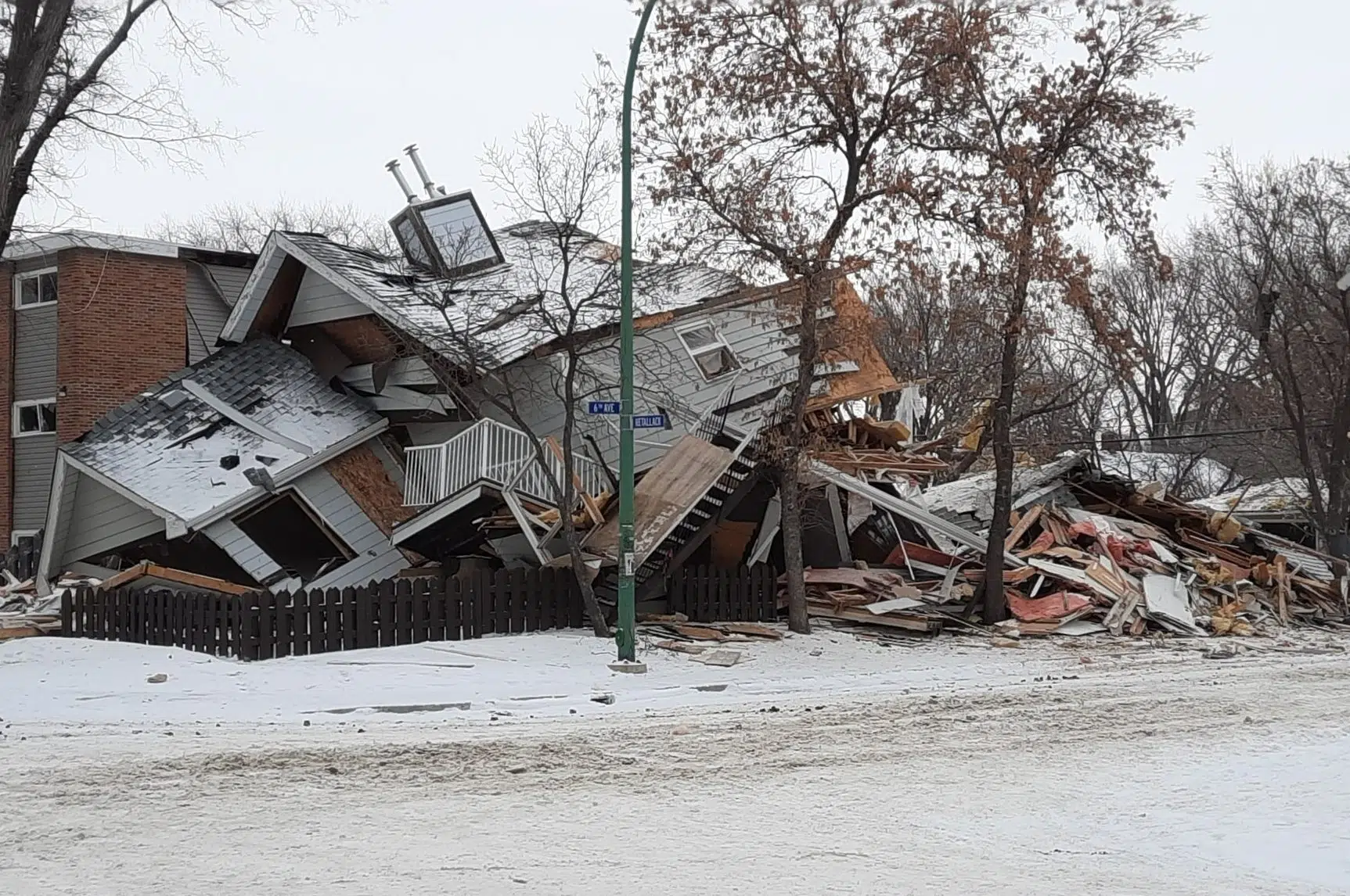 Regina fire department says 'compromised' gas line at fault in house explosion