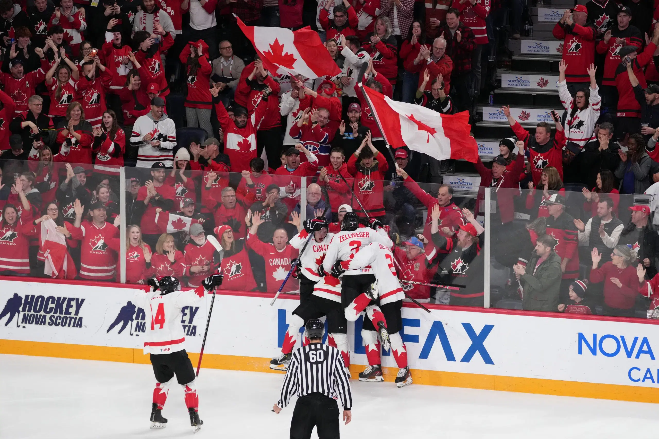 Going for gold: Canada beats U.S. to advance to fourth straight world junior final
