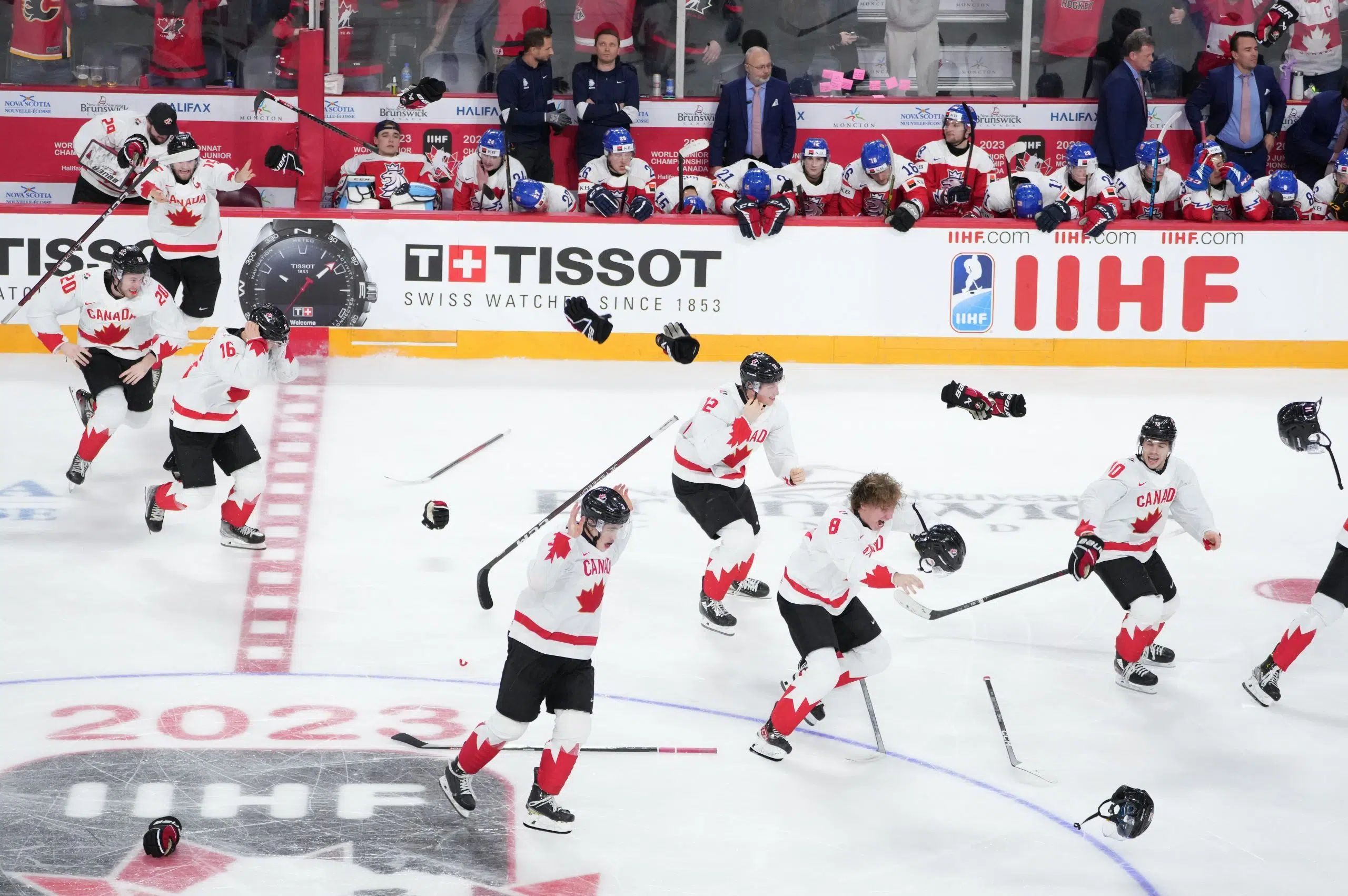 Guenther's golden goal: Canada wins world junior title with OT victory over Czechia