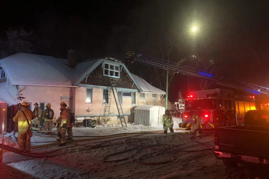 Regina firefighters deal with early-morning house fire