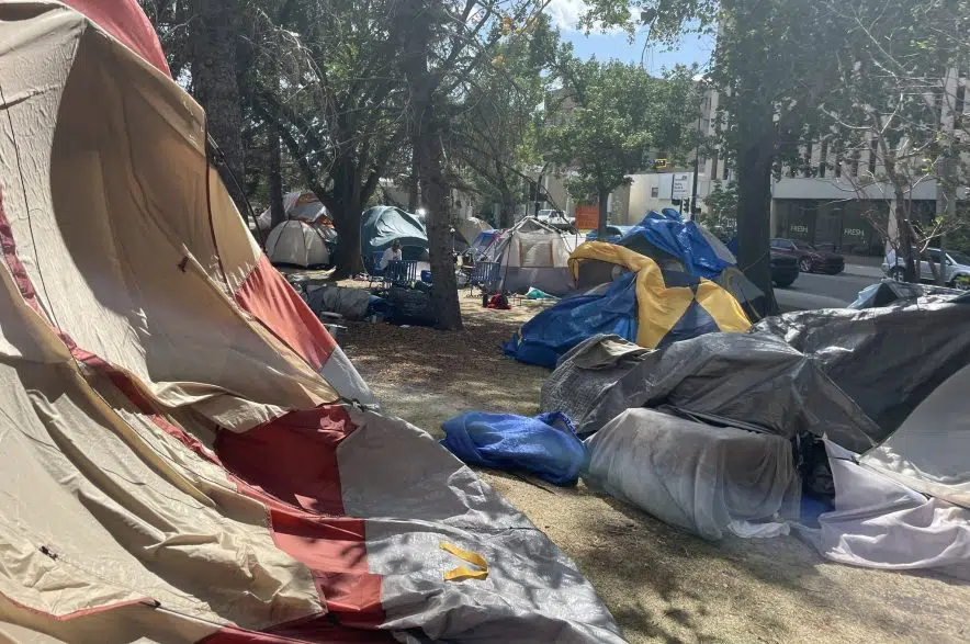 Residents of tent city in front of Regina City Hall told to pack up