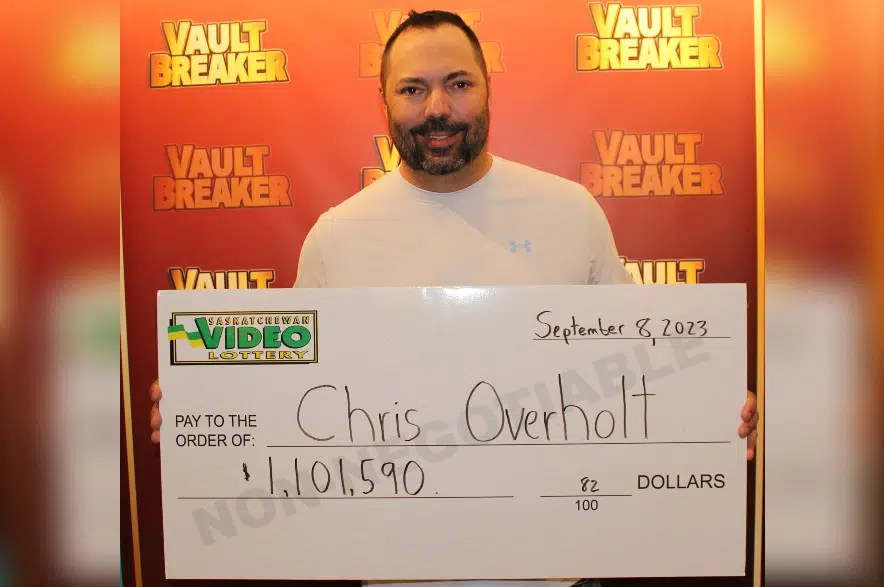 Striking it rich: Regina man wins $1.1M jackpot on Vault Breaker VLT