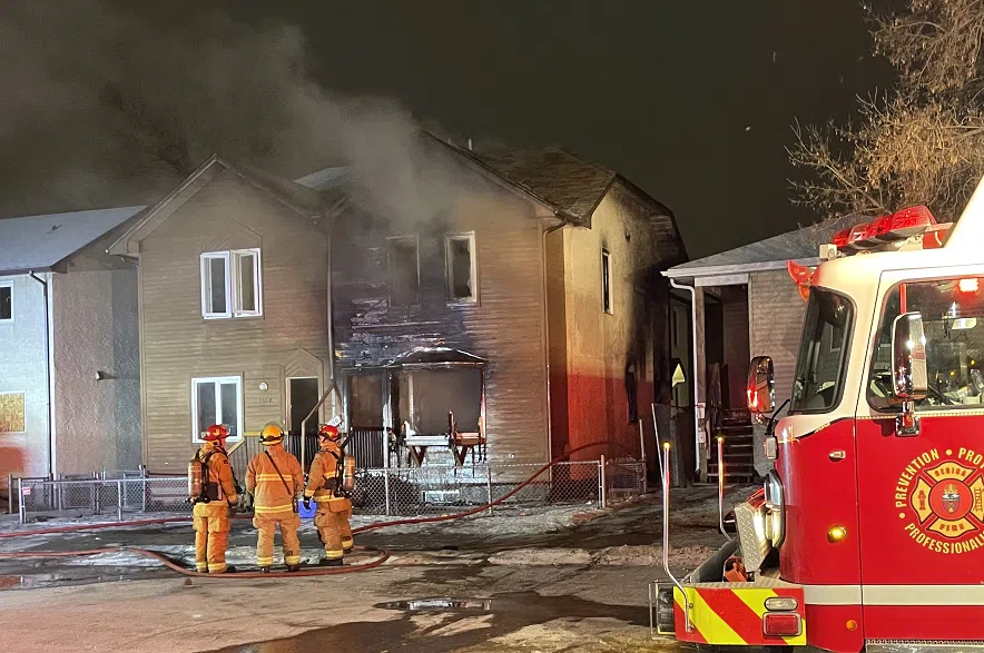 Two rescued from early morning duplex fire in Regina