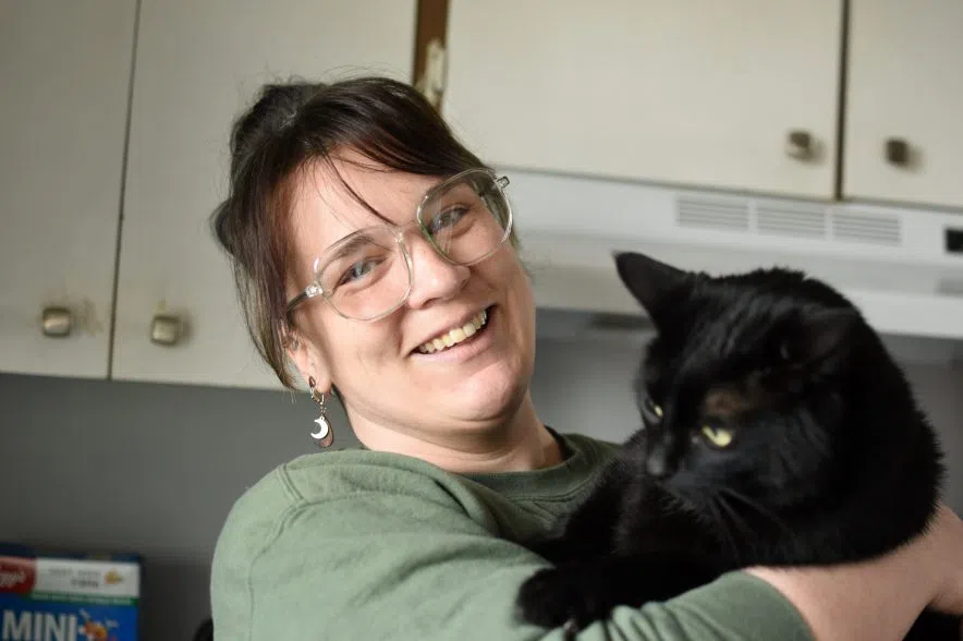 Regina organization donates cat food, cat litter to pet owners in need
