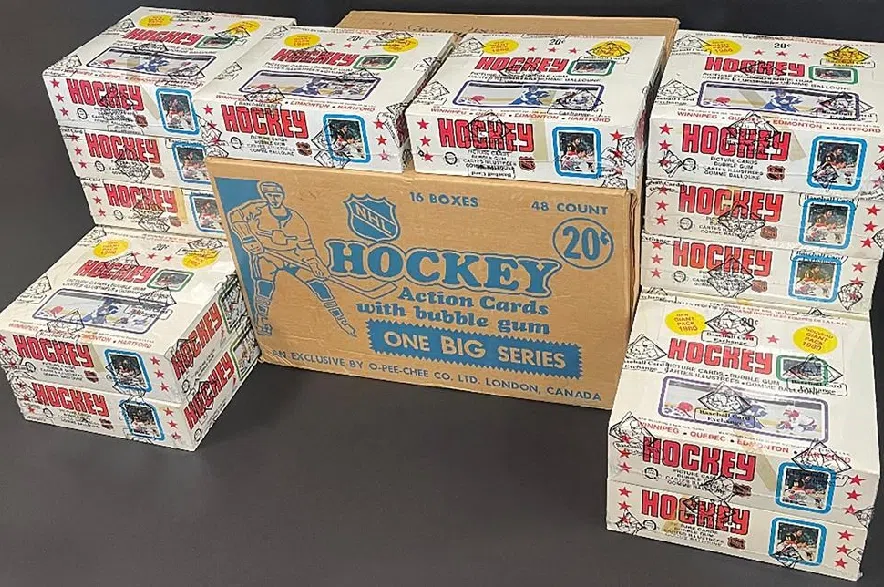 Winning bidder of classic hockey cards looks to find owner who cares more about them
