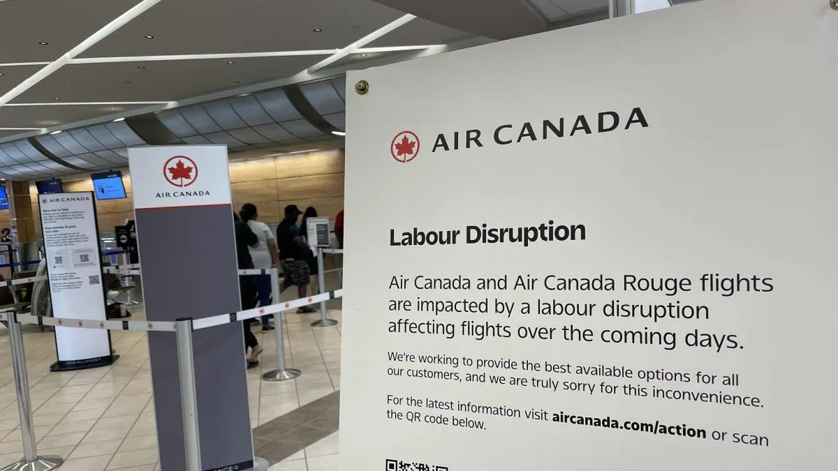 ‘No end in sight’: Sask. travellers, airports, union, take on Air Canada strike