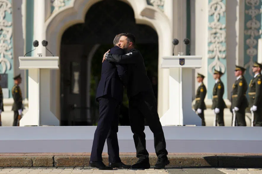 Mark Carney and Volodymyr Zelenskyy.