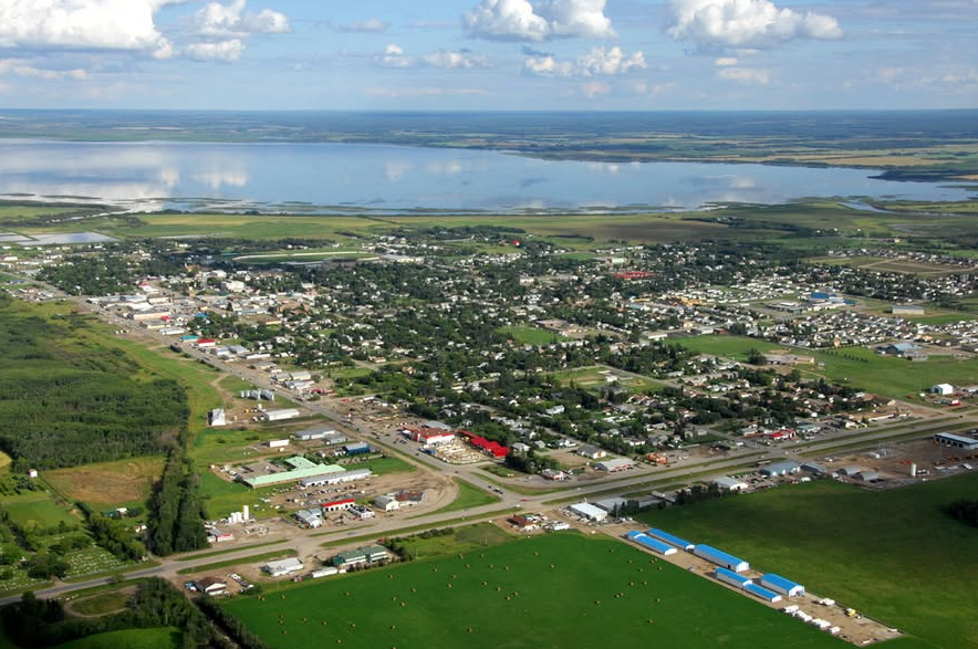 An aerial photo of the city of Meadow Lake.
