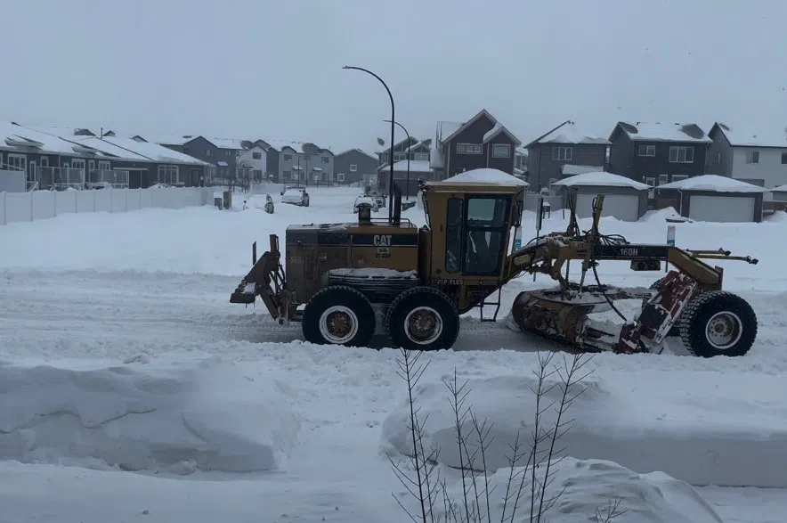 Sask. digs out of winter storm that stalled travel, cancelled classes