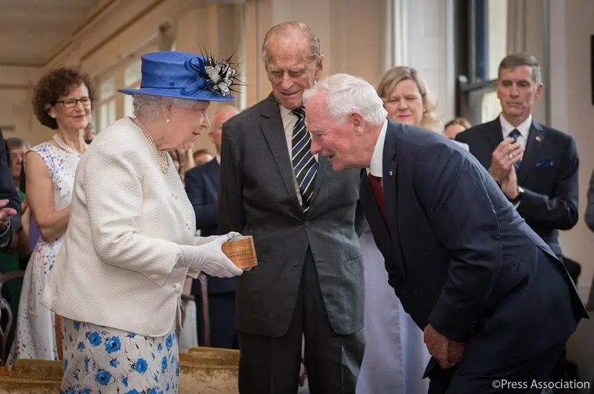 Sask. jeweller crafts brooch gifted to Queen by Canada