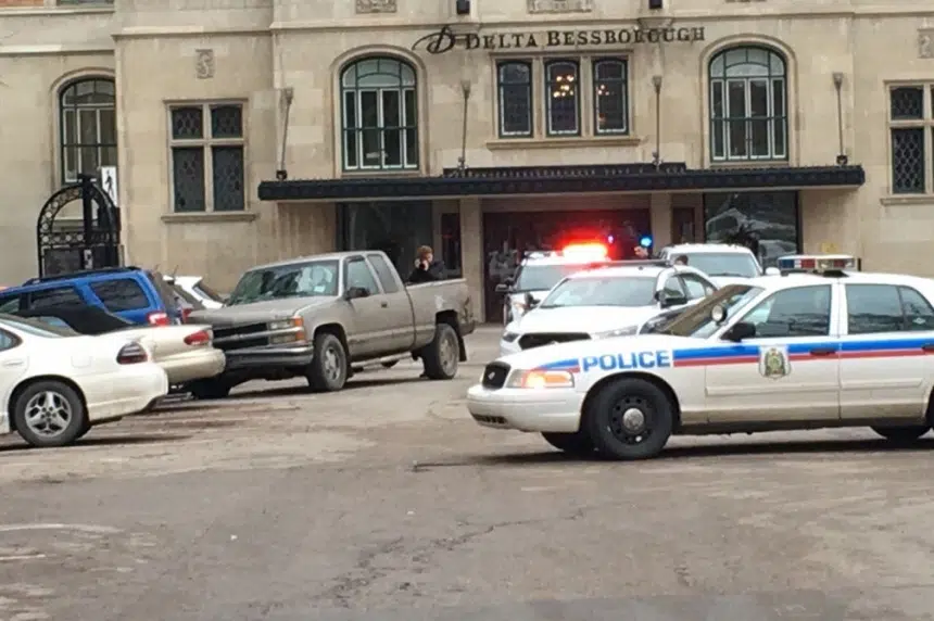 Driver tries to evade police by speeding through downtown Saskatoon