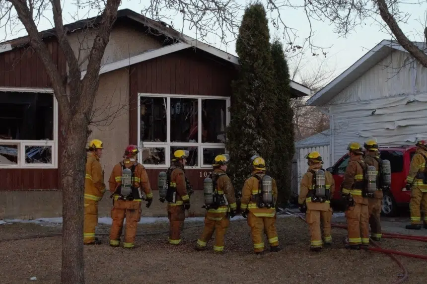 Working smoke detector saves lives in Regina house fire