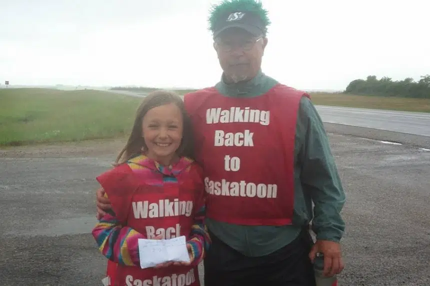 Calgary man deals with oil and gas downturn by walking to Saskatoon