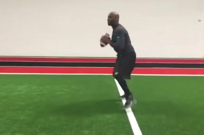 Darian Durant shows off his work in the off-season in video