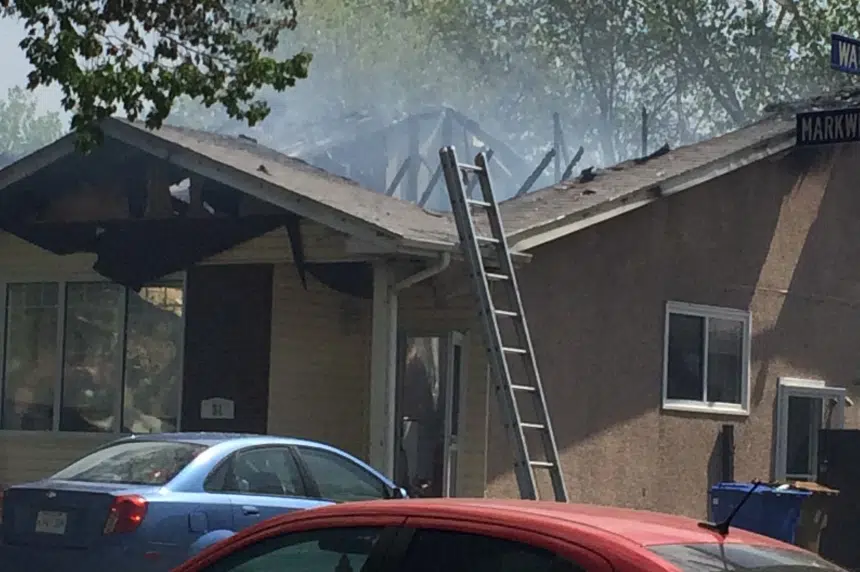 Regina duplex fire destroys roof, sends 2 to hospital