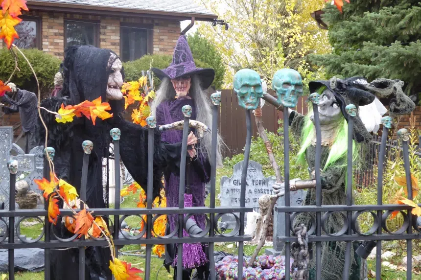 'Haunters' celebrate Halloween in Regina