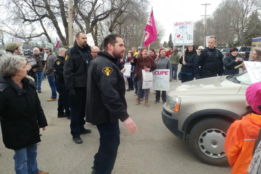 Saskatoon police reviewing premier's dinner protest response