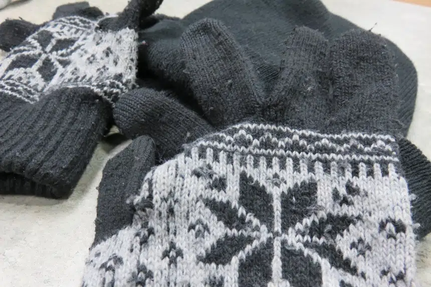 Saskatoon video producers 'pay it forward' with free toques and mitts over the holidays