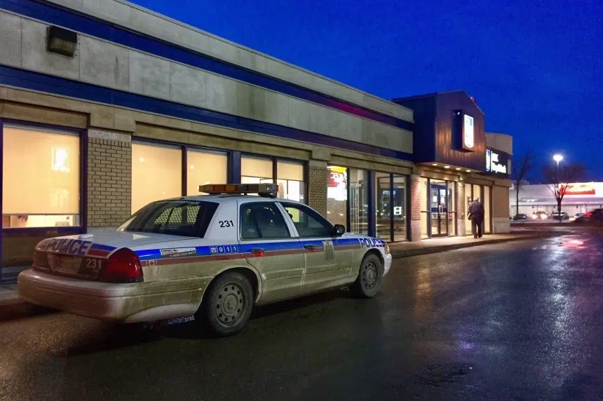 Update: Saskatoon police charge suspect in Royal Bank robbery