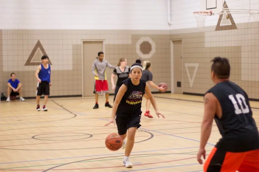Basketball teams call foul on Saskatoon Rec League's no kids policy