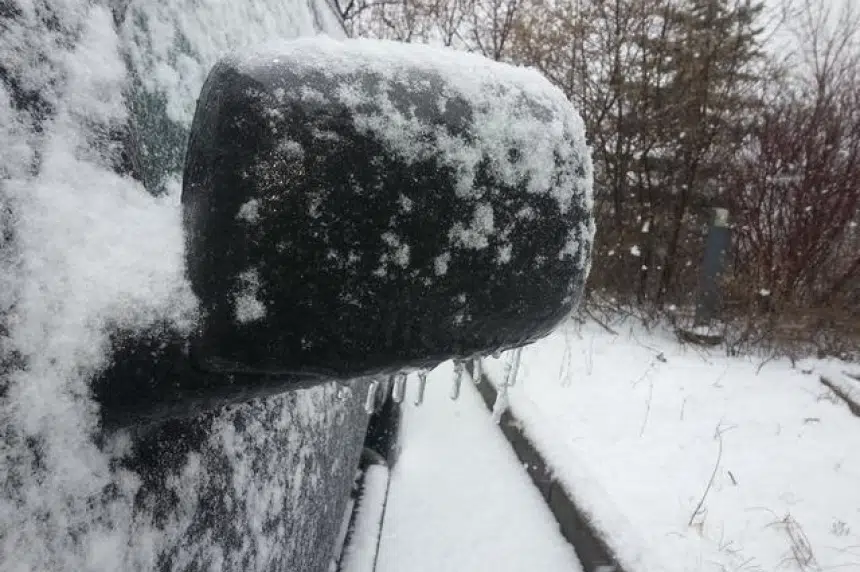 First snow of the season hits northern Sask. 
