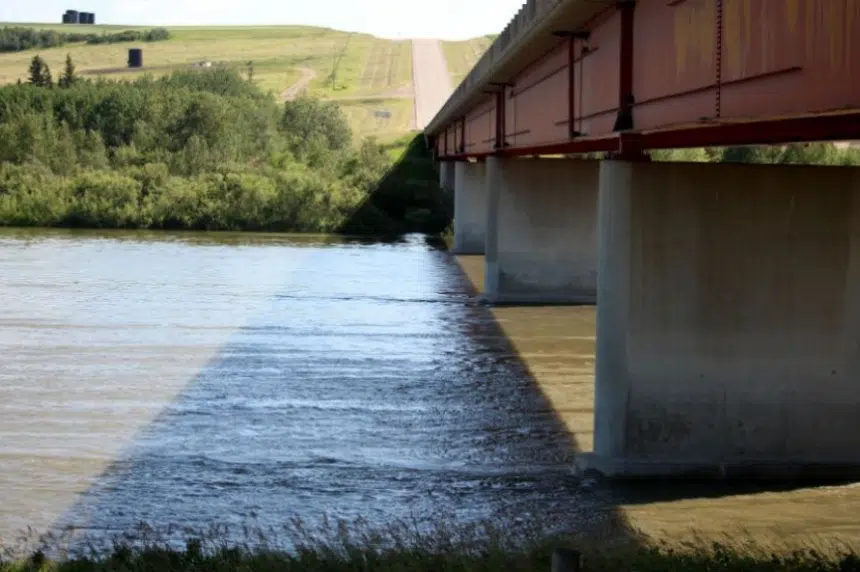 Heavy rain in Alberta pushes North Saskatchewan River level higher